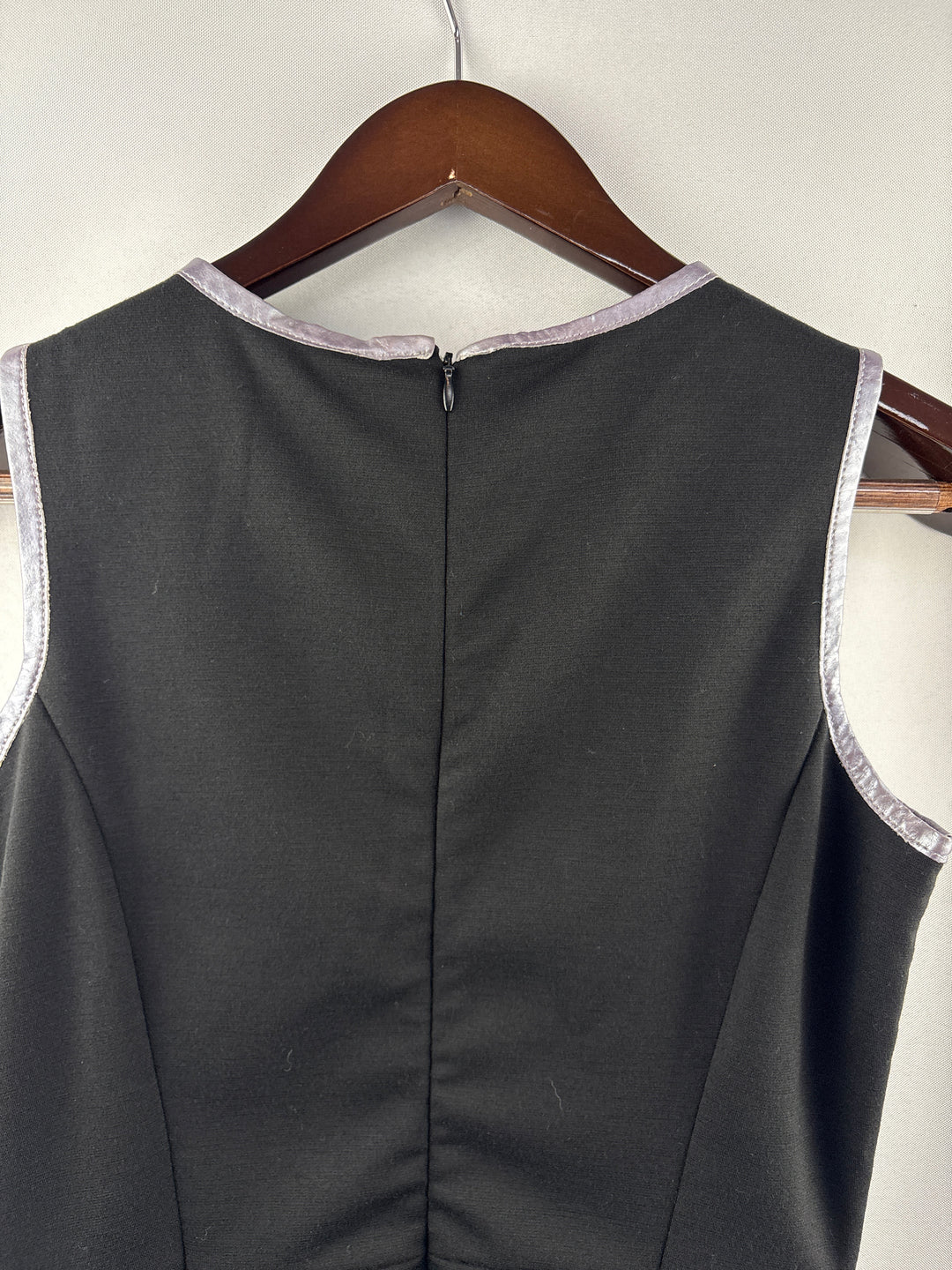 Women’s IMAN Small Sleeveless Black &amp; Sliver Patterned Dress