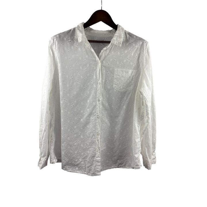 Women’s Old Navy XXL White Floral Embroidered Button Up