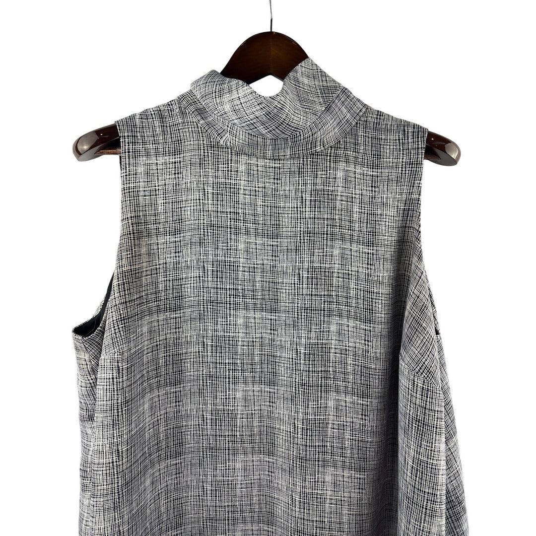 Women’s Alfani Size 18 Black & White Sleeveless Turtleneck Blouse