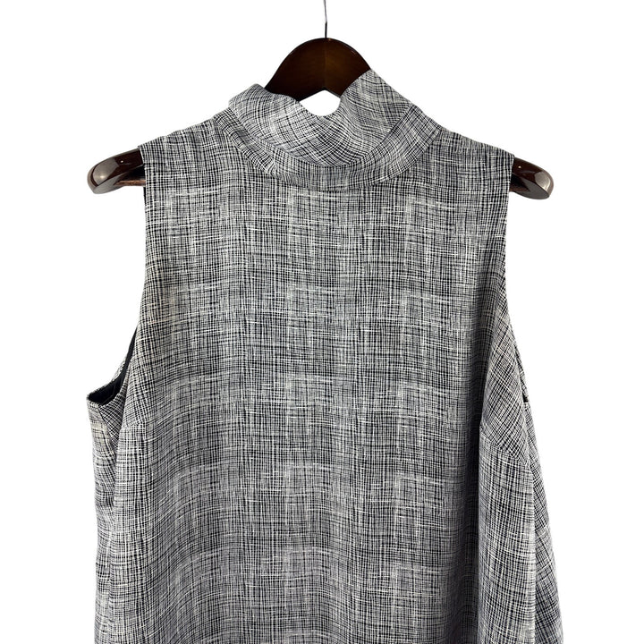 Women’s Alfani Size 18 Black & White Sleeveless Turtleneck Blouse