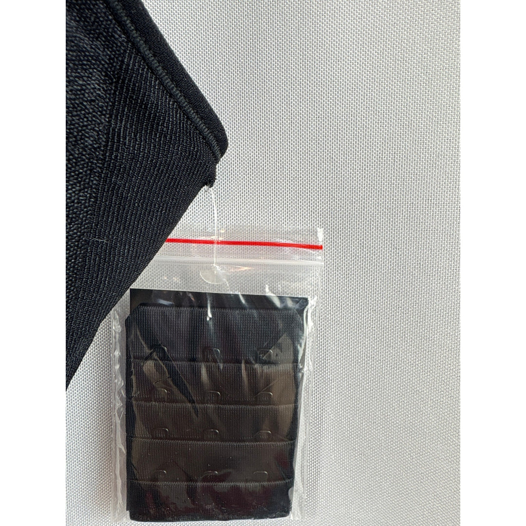Women’s Under Outfit XL Black Sports Bra