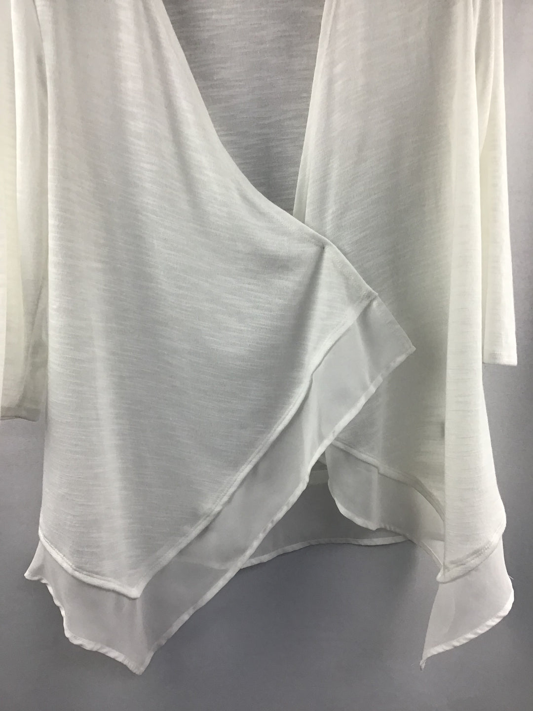 Women’s Studio Works White Lightweight Cardigan Size Small