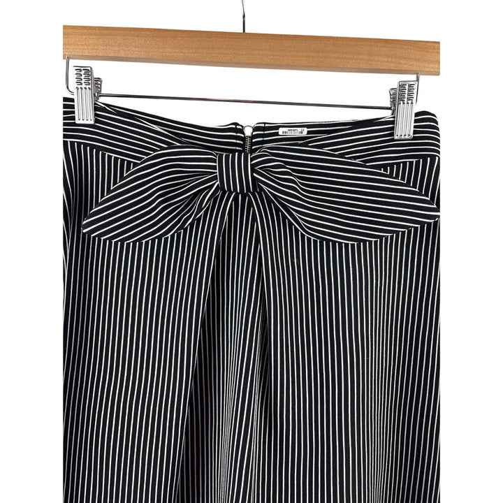 Women’s Alya. Small Black & White Pinstriped Midi Skirt w/ Bow