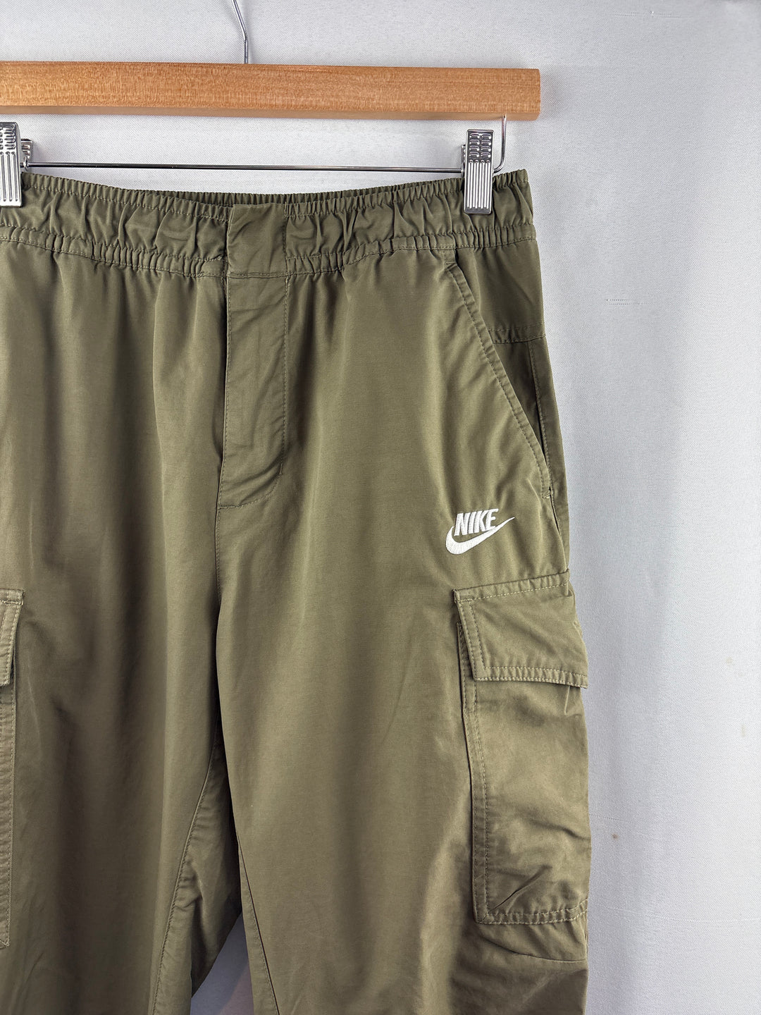 Men’s Nike Small Army Green Cargo Pants