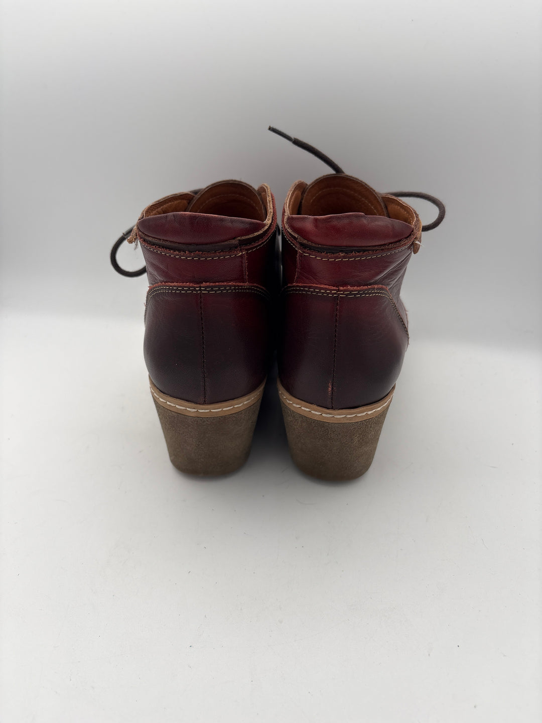 Women’s Pikolinos Size 9.5 Cherry Red Wedged Ankle Boots
