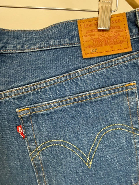 Levi’s 501 Cutoff Shorts W34(Button Fly, Frayed Hem)