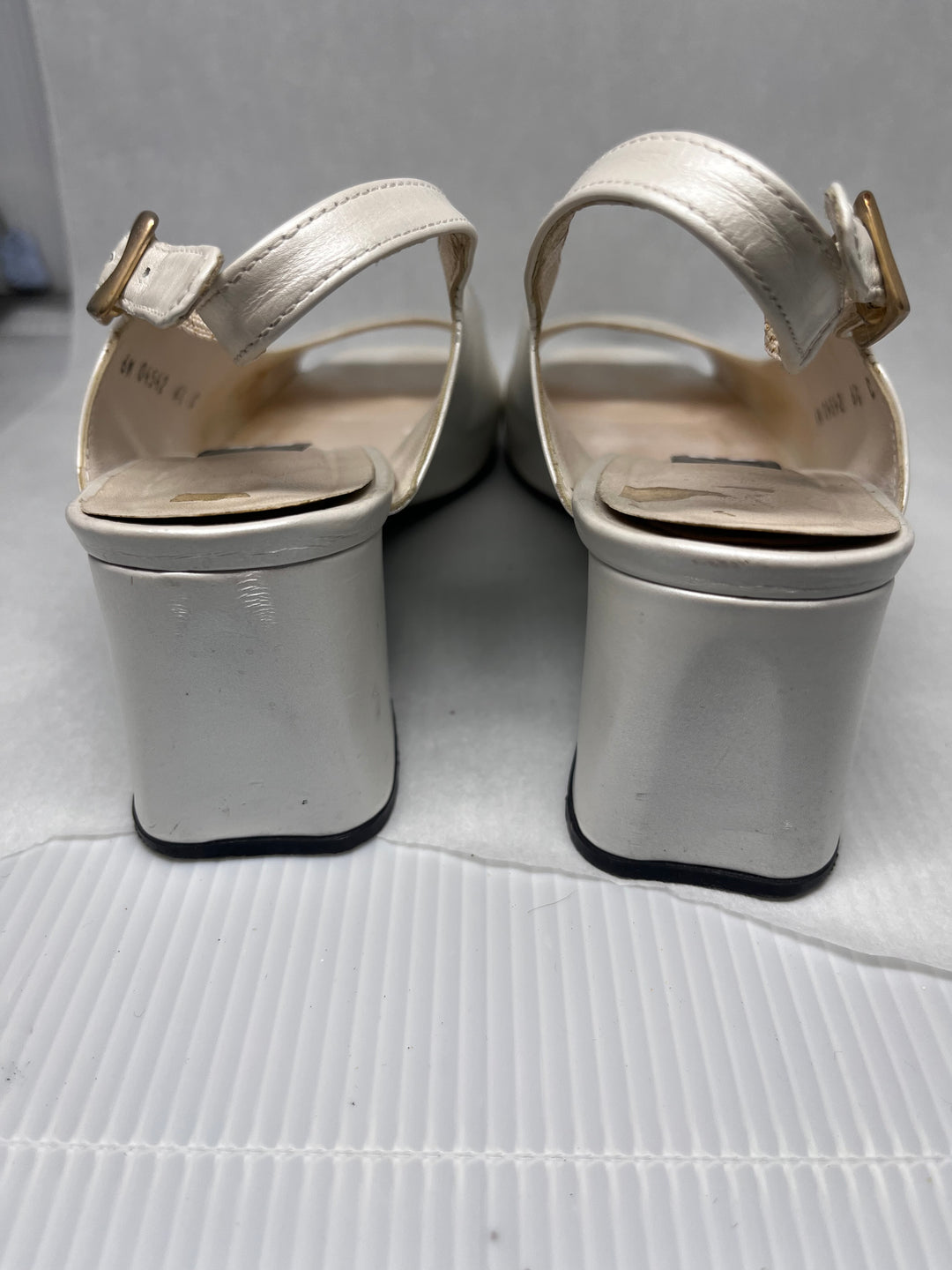 Stuart Weitzman Shimmery Cream Open Toe Slingback Heels Size 6