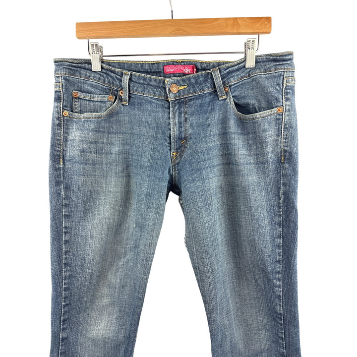 Women’s Levi’s Size 12 Lowrise Medium Wash Blue Skinny Jeans
