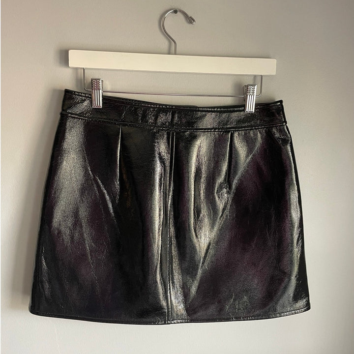 MICHAEL Michael Kors Black Faux Leather Mini Skirt Size 8 Lined 90s Vamp Pockets