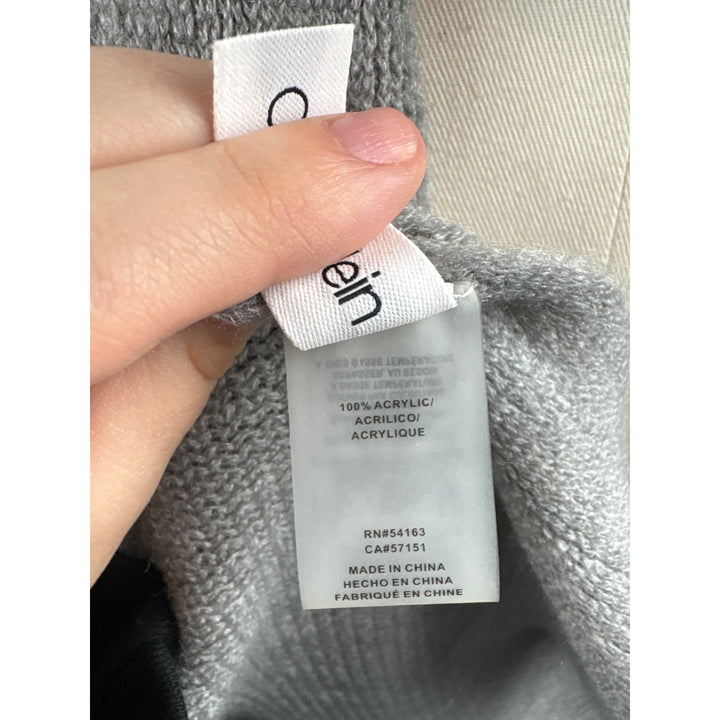 Women’s Calvin Klein Loght Grey Tasseled Scarf