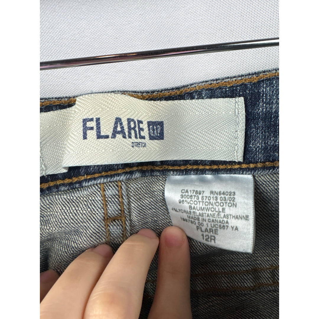 Women’s GAP Size 12 Medium Washed Blue Flared Jeans