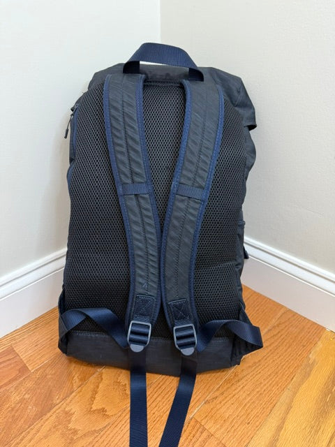 Lululemon Command The Day Backpack 24L – NWOT – 2018 Discontinued