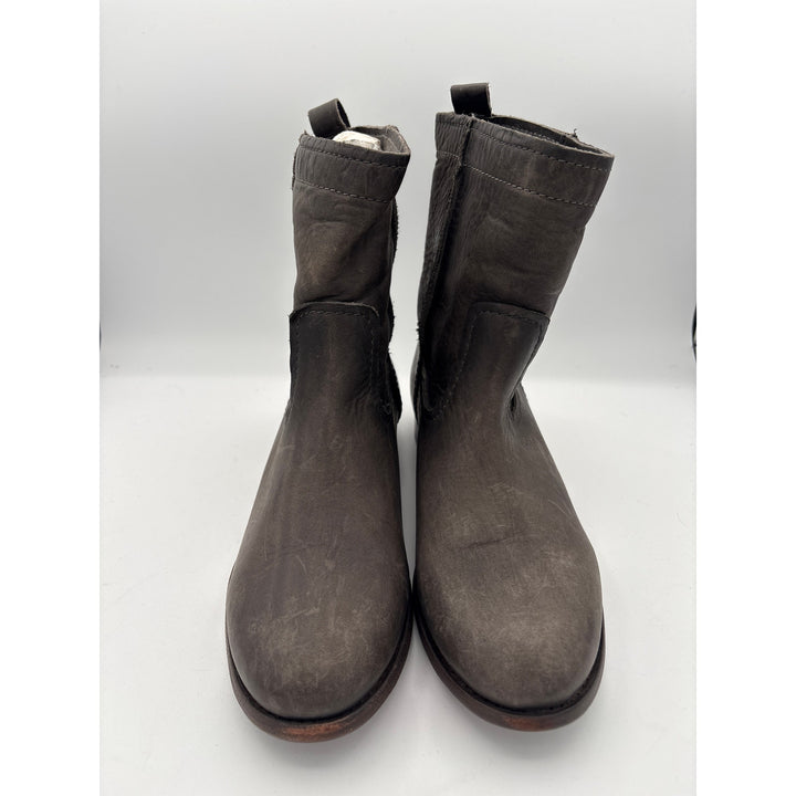 Women’s Frye Size 8 Soft Leather Brown Ankle Boots