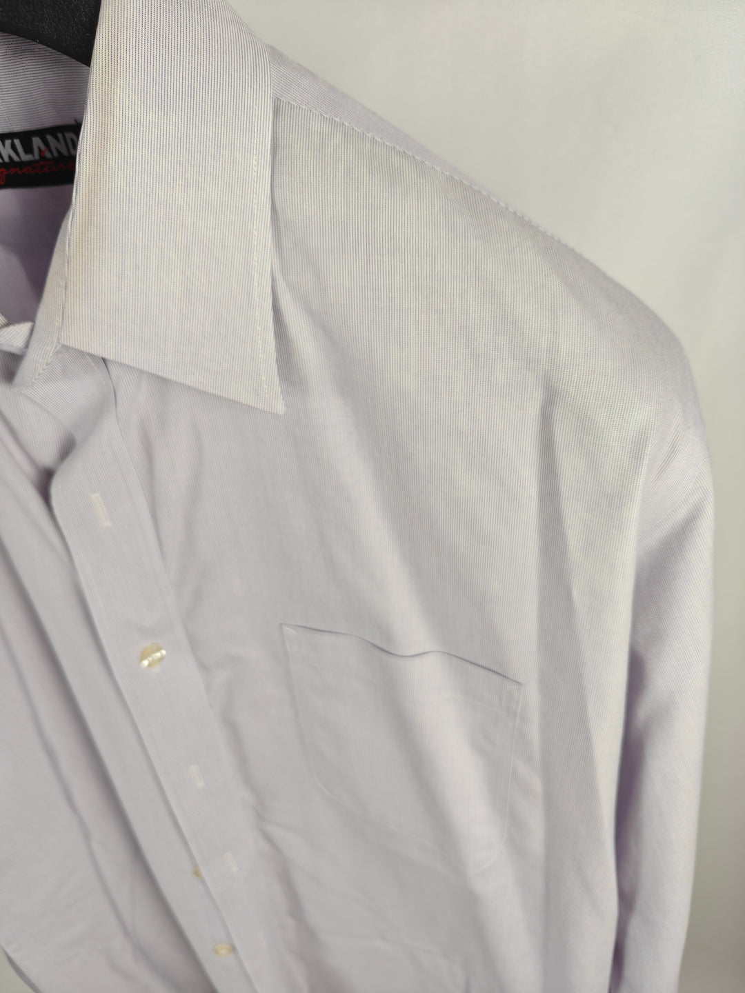 Men’s Kirkland Signature Dress Shirt White Purple Stripe 17 1/2 36