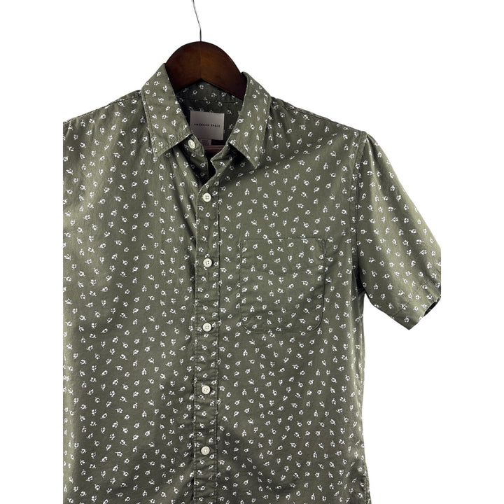 Women’s American Eagle Small Red Short Sleeve Button Up w/ White Diamond Pattern
