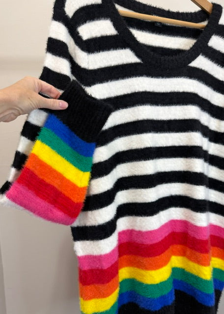 Torrid Striped Fuzzy Rainbow Sweater Sz1 (14–16)