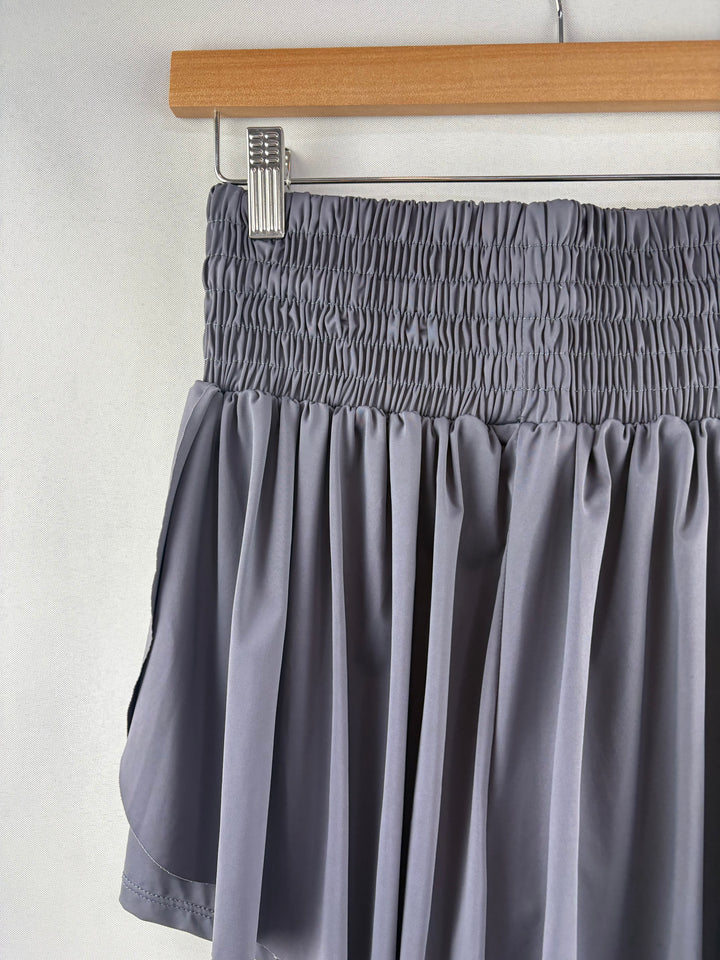 Women’s Halara Medium Charcoal Gray Skort