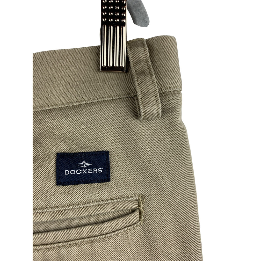 Dockers Mens Khaki Pleated Classic Fit Pants W36 L30 100% Cotton