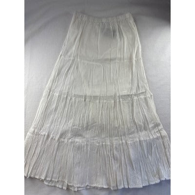 Women’s Le Mieux Studio XL White Maxi Skirt.