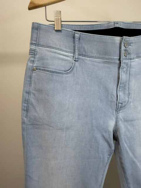 Nine West Straight Leg Jeans Light Wash Sz14