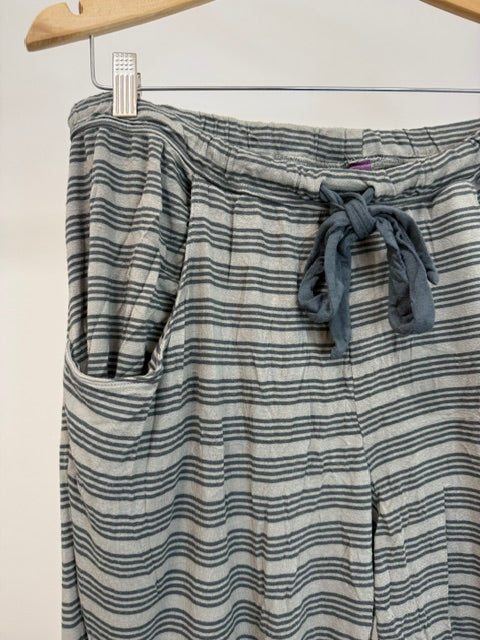 Adore Me Stripe Jogger Lounge Pants Gray Sz0X (12-14)