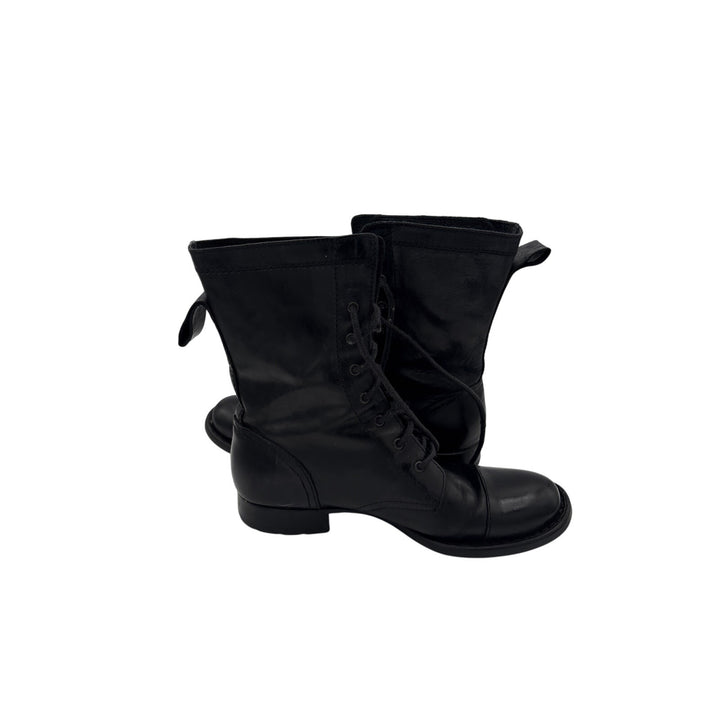 Women’s Bòrn Size 7 Black Patent Leather Combat Boot