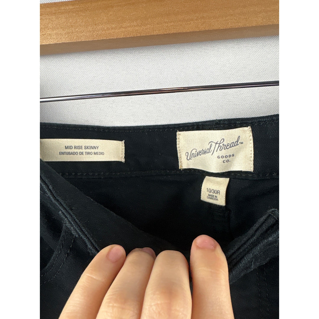 Women’s Universal Thread Size 10 Black Mid-Rise Skinny Jeans