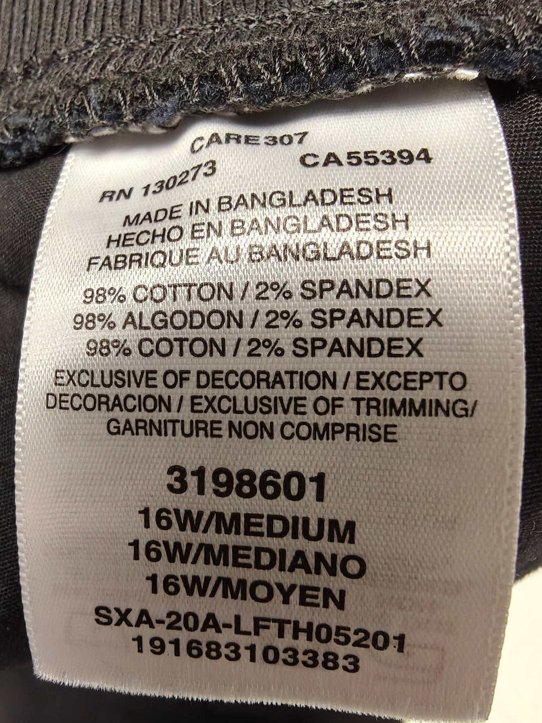Womens Lee Flex To Go Cargo Capri Pants Black Size 16W NWT