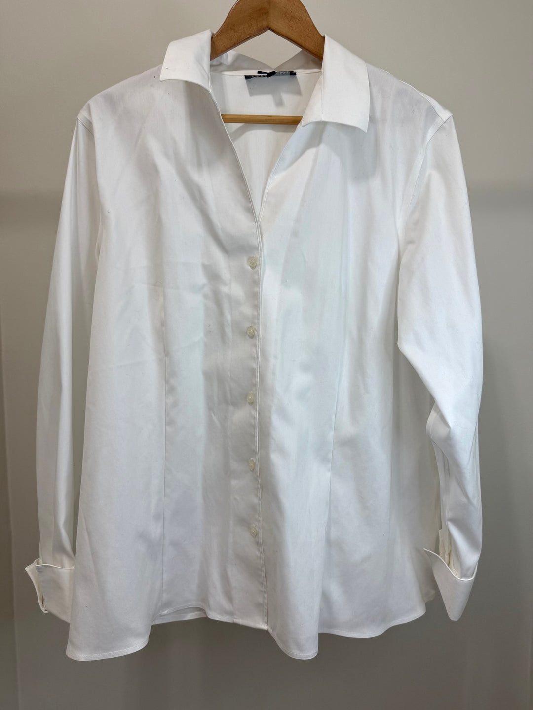 Jones New York Platinum Non Iron White Button Front Blouse 18W
