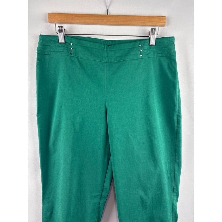 Women’s JM Collection Petite Large Green Straight Leg Slacks