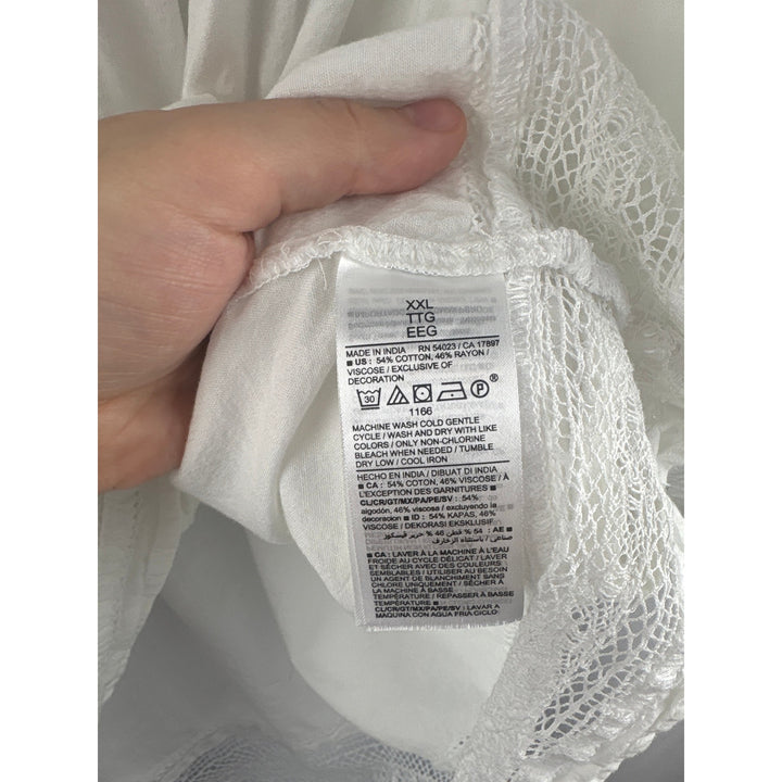 Women’s Old Navy XXL White Short Sleeve Button Up Blouse