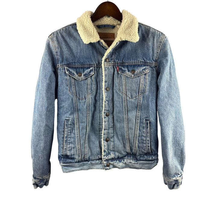 Women’s Levi’s Medium Light Washed Blue Jean Jacket