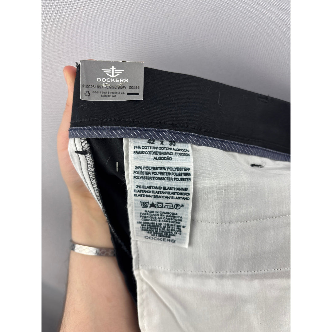 Men’s Dockers Size 42 X 30 Black Dress Pants