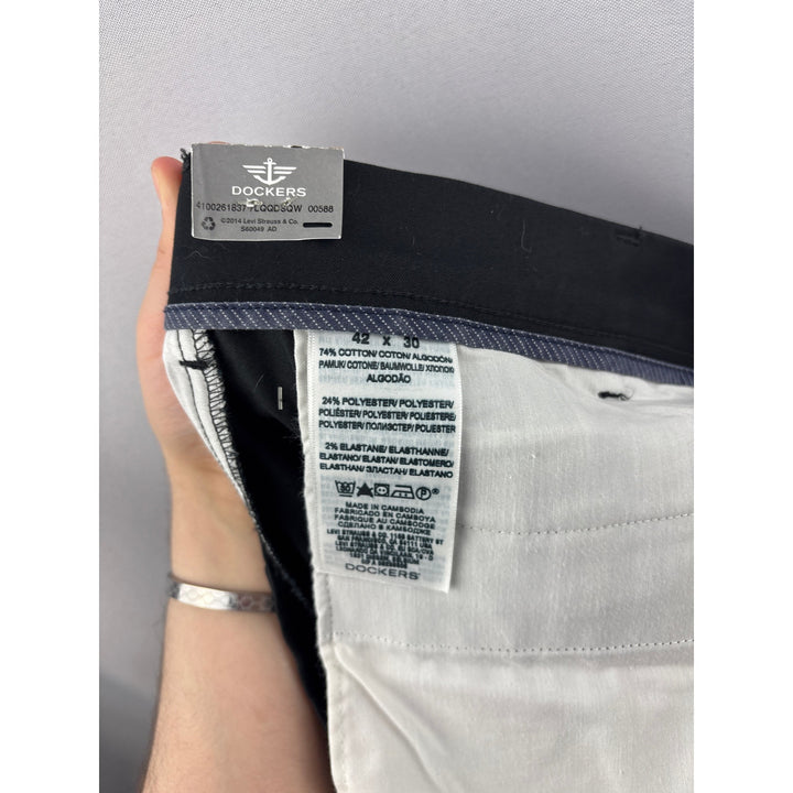 Men’s Dockers Size 42 X 30 Black Dress Pants