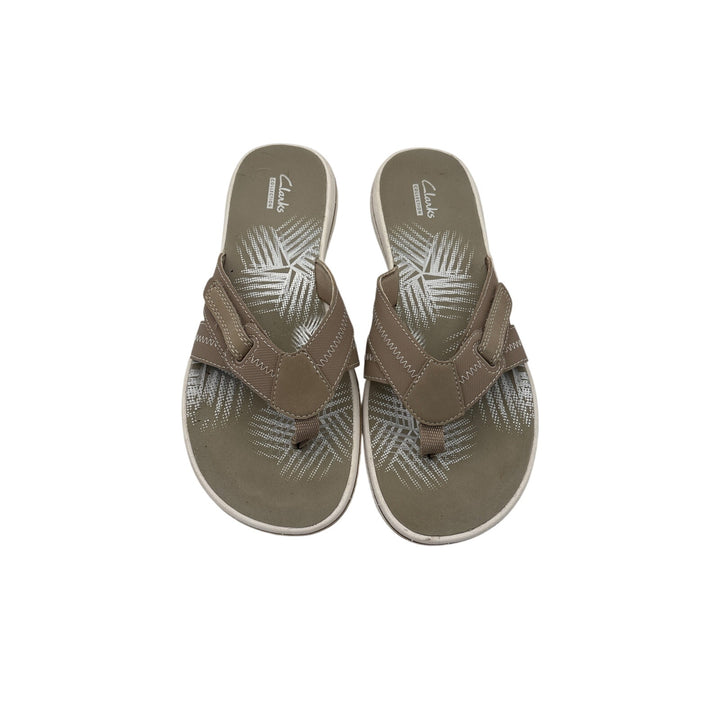 Women’s Clark’s Size 8 Greige Thong Sandals