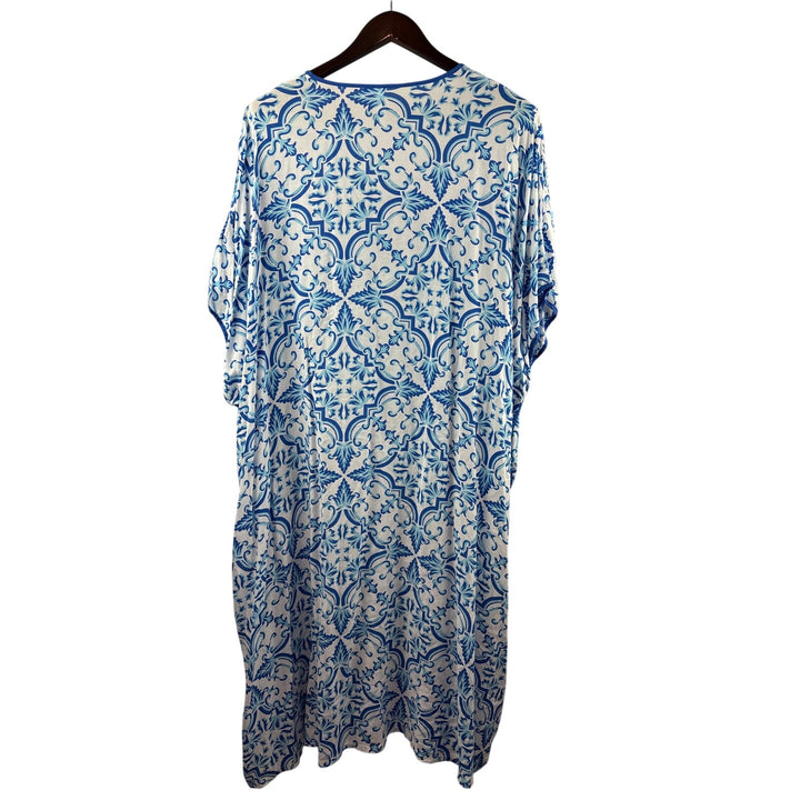 Women’s JoySpun XL White w/ Blue Paisley Patterned MuuMuu