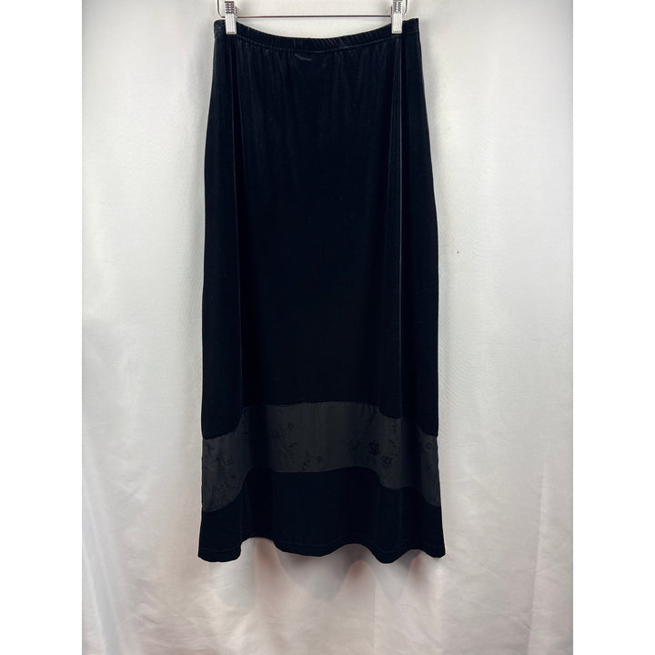 Women’s Vintage Rialto Collection Medium Black Velvet Maxi Skirt