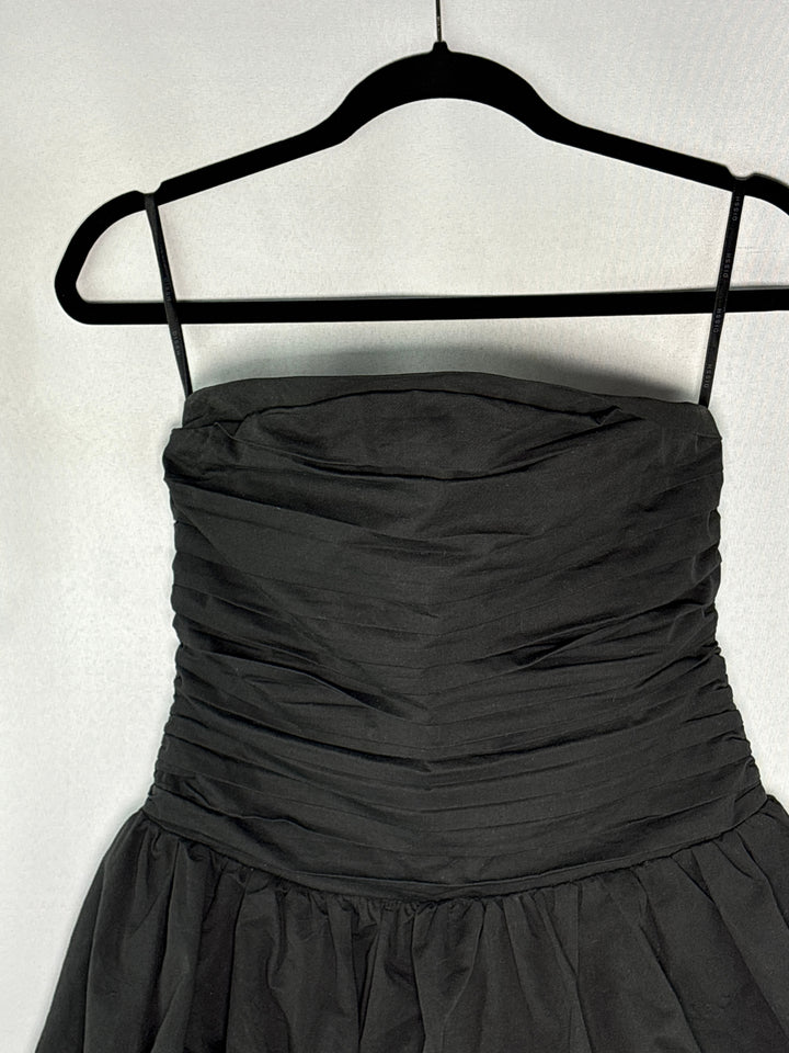 Womens Dissh Black Ruched Peplum Blouse Size 6 Cotton