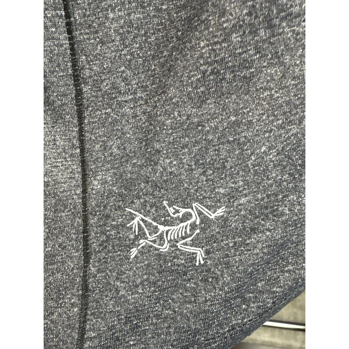 Women’s Arc’Teryx Small Dark Heather Gray Long Sleeve Sports Shirt