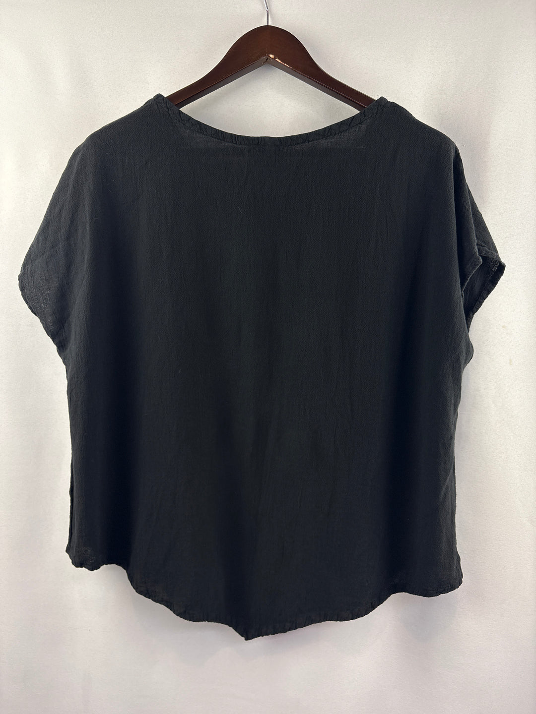 Women’s Oh My Gauze! XXL Black Short Sleeve Blouse