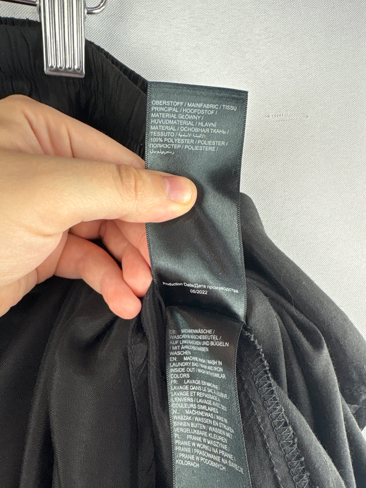 Women’s Studio Untold Size 16/18 Black Maxi Skirt