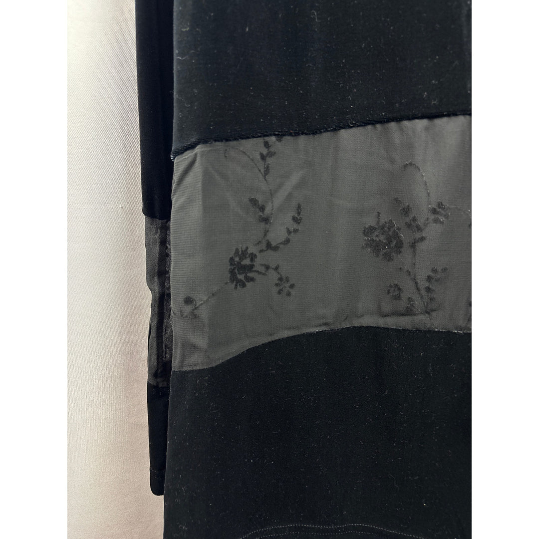 Women’s Vintage Rialto Collection Medium Black Velvet Maxi Skirt