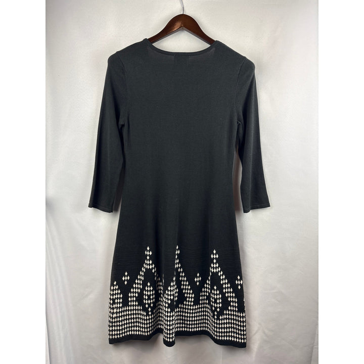 Women’s eci Medium Black Knit Sweater Dress w/ White Abstract Pattern
