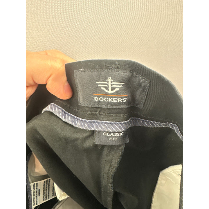 Men’s Dockers Size 42 X 30 Black Dress Pants