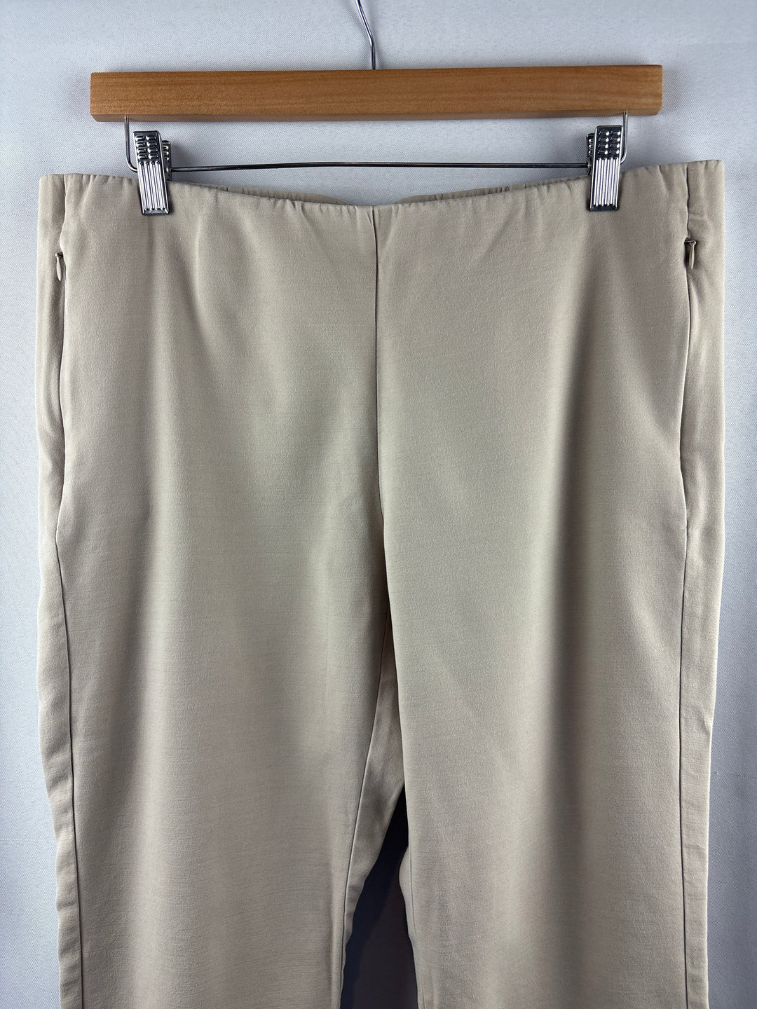 Women’s J.Jill Size 14 Khaki Stretch Capri Pants
