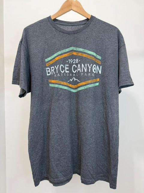 Bryce Canyon National Park Graphic Tee Gray Fits Like XL