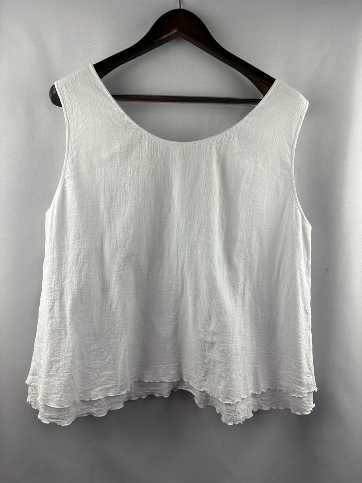 Women’s Serendipity Size 1X White Tank Blouse