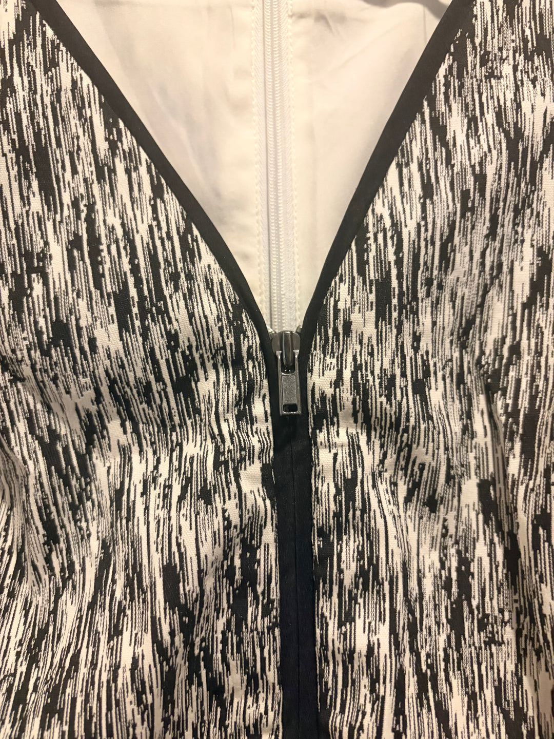 Banana Republic Black White Abstract Print Zip Sheath Dress Size 8 Cocktail Work
