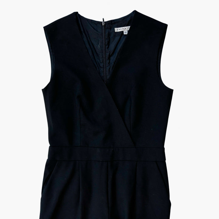 Trina Turk Women's Jumpsuit Size 6 Black "Lindsay" Pleated Minimalist Chic Capsule Wardrobe