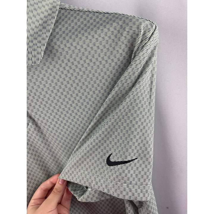 Men’s Nike Medium Green & Black Patterned 3/4 Button Dri-Fit Shirt